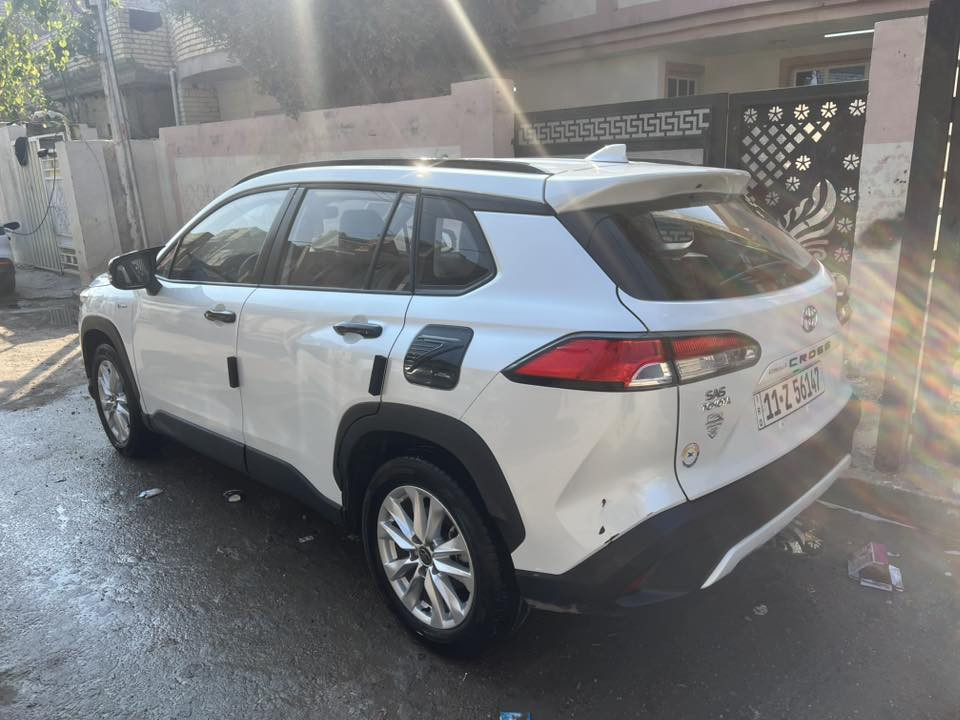 تويوتا كورلا كروس خليجي هايبرد 2024  رقم بغداد
جديده جدا بدون ضربه او صبغ او بارد كفاله 
 حساسات
فتحه
مقاعد جلد كهرباء 
+ كشافات اماميه زنون اصليه 
+ سلايد روف
تحكم قيادة 
 بصمه تشغيل بصمتين 
وابواب نضام ترحيب عن قرب ذاتي
رادار امامي
 نضام تحديد مسار 
قياده ذاتيه
 كروس سرعه  
دفيوزر امامي 
  المكان التراث البياع  السعر  23,880مليون 
بلدولار 167 ورقه وبيها مجال بسيط
للاتصال ***********
