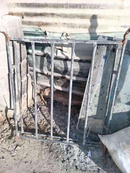 سوبايات عدد 2
كبات ستبل عدد 4
خلي سعر وتعال اخذهن من الديوانية
