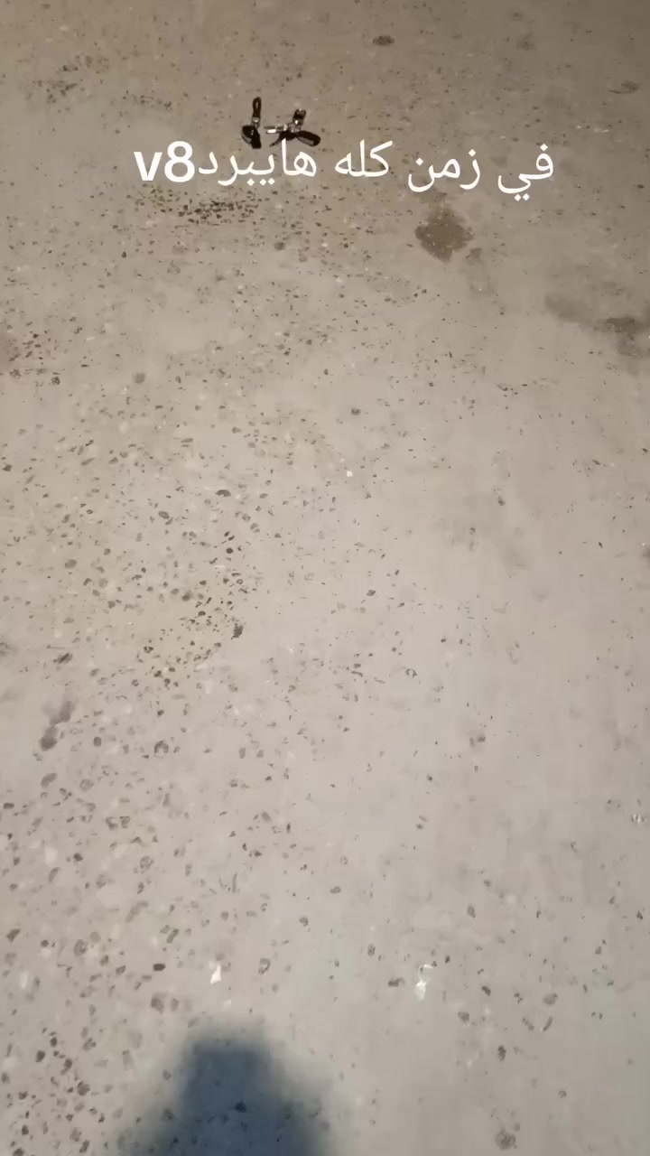 السلام عليكم مرسيدس غواص مديل 2002// s500 v8-
السياره فول مواصفات معروفه مواصفاته ما يحتاج اشرحن 
رقم بصره  لون بحري 🌊   
كفالى من كلشي ما عده الدعاميات مصبوغات بس غيرهن ماكو السياره بيها جراد قليل.    
سنويه ل27   سعر 100 واذا مراوس عادي حسب القناعه 
مكان بصره   ***********
