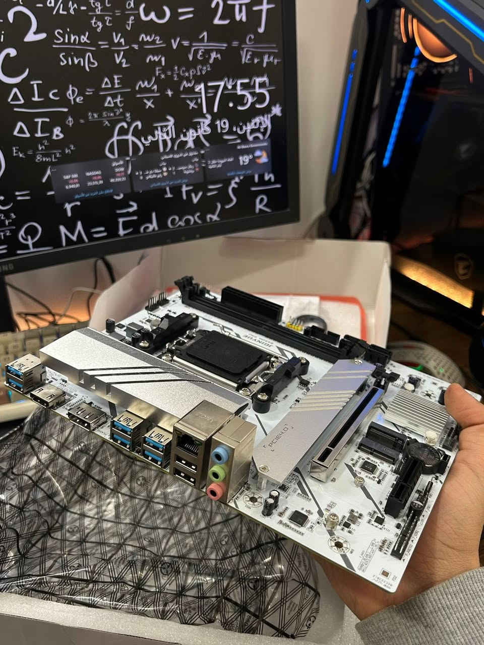 اليوم اريدكم ترفعون المنشور 
واذا يفيدك انيطني سعر حلو مثلك


**إذا كنت صاحب هذا الإعلان وتريد حذفه لأي سبب، رجاءا أرسل رسالة إلى الدعم الفني**