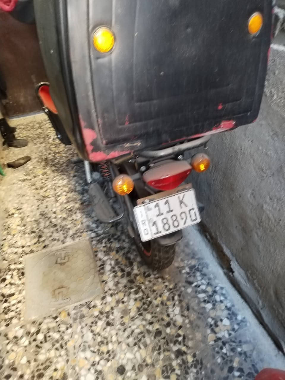 سلام عليكم بوكسر للبيع موديل 2023 دراجة متروكة وشغلته وخير من الله
بغداد حي عامل 
***********
***********
