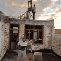 ونج تصعيد مواد البناء 07822197471