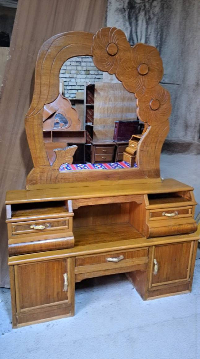 السلام عليكم غرفة نوم تزكام صاج بالكامل ٥٥٠ الف
للبيع غرفة نوم صاج تزكام تفصال درجة اولى متكونه من ٦ ابواب وملحق طبعا الغرفة صاج داخل وخارج وظهر وللمعلومه الظهر جرجوبه براغي تزكام تكمه تفصال درجة اولى غرفة ثكيله شغل نجارة حقيقي كامله وجاهزة من جميع محتويتها من البرغي للمفتاح نظيفة كلش ماتصرف عليها ولا الف  حتى صبغ تلميع كله بالجديد كامله مكمله السعر بلاش ٥٥٠ الف فقط المكان بغداد  #متوفر توصيل بكروة للحجز مراسلة الصفحه وبخدمتكم


**إذا كنت صاحب هذا الإعلان وتريد حذفه لأي سبب، رجاءا أرسل رسالة إلى الدعم الفني**