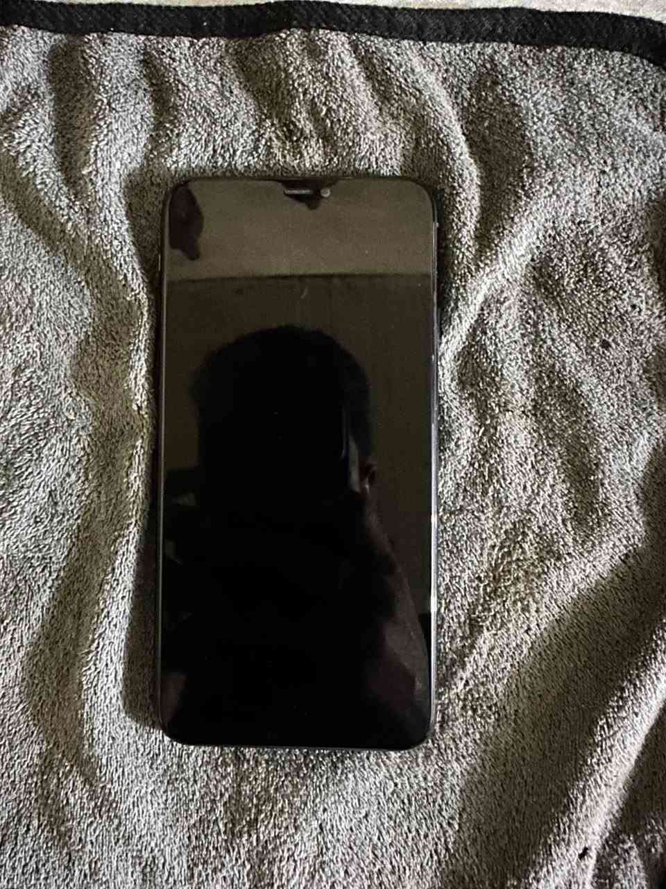 السلام عليكم iphone 11 pro max
256 

بطاريه 80 

اللون زيتوني المرغوب 

مبدل شاشه نوعيه زينه  وبطاريه 

فيس ايدي واكف 

شرق اوسط 

مكان 

القاسم سوق دوهان 

للتواصل خاص او 

***********
