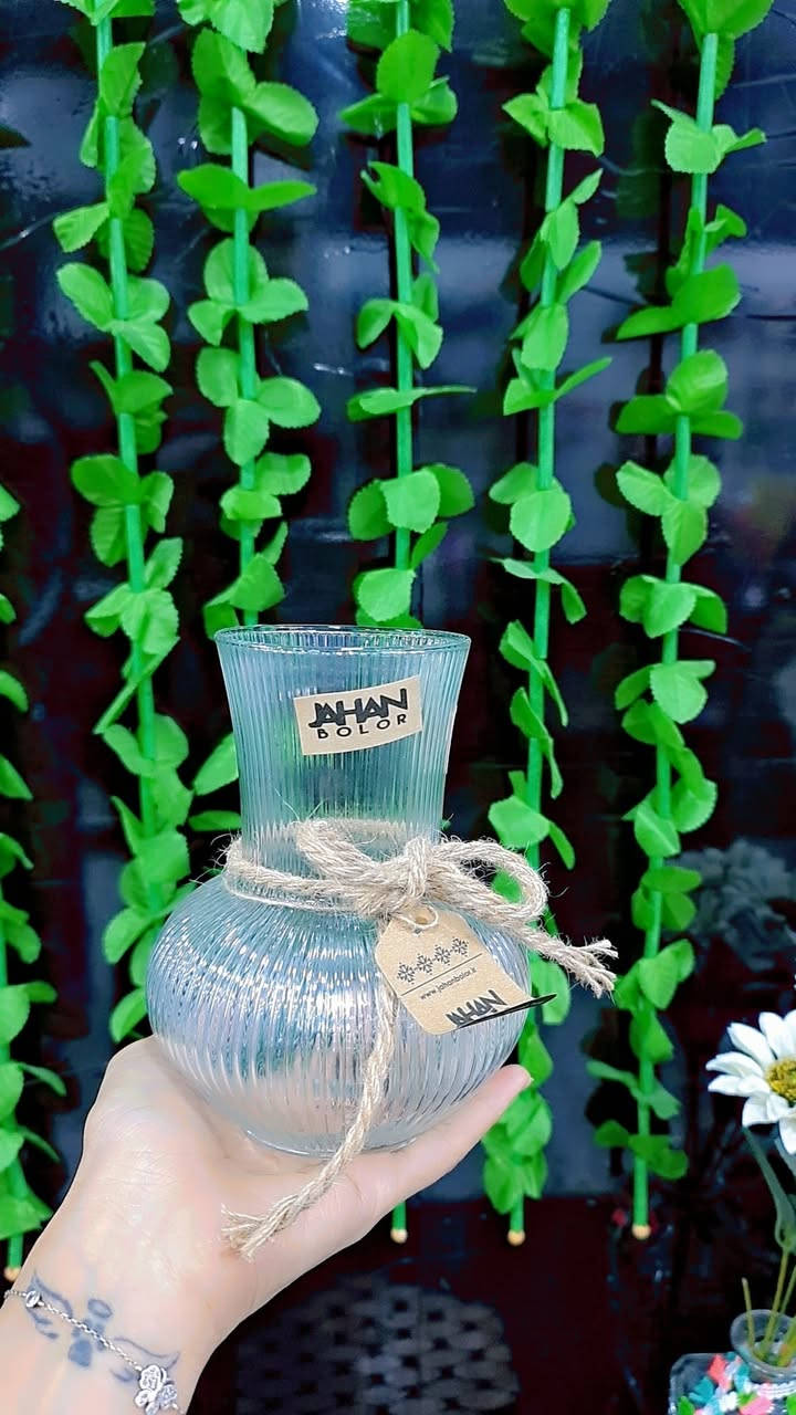 مجمع الريان لكافة الأغراض المنزلية🛒
مزهريه زجاج شفاف 💐
السعر // 2000 🤑
لايك ومتابعه ليصلك كل ماهو جديد👍🥰

تتوفر لدينا خدمة توصيل لكل المحافظات
للطلب _والحجز _والأستفسار 
الرقم //***********
العنوان //بسمايه الشارع العام مقابل برهومي الشارع الخدمي مجاور أسواق اللؤلؤة
أوقات الدوام⏰من الساعة 10 صباحاً الى الساعة 1 ليلاً
