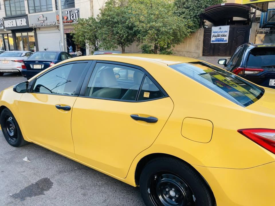 ***********  كورله مديل 18  بغداد سنويه جديده مسويها بسمي مكانها بكركوك كير محرك بشرط دوشمه صدر كله جديد ماشيه 115 على وضع شركه سياره كلش نضيفه بيها ضرر جامرلغ وبنيد نفسهن مصلحات شويه بشاصي سحبه سعر ب 135 وبيها مجال لطيبين مستعجل على بيعه
