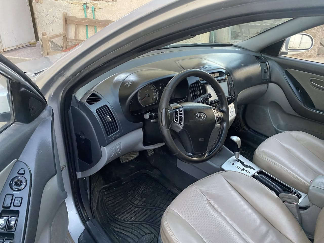 السلام عليكم افانتي ادوات كص موديل 2008دخول جديد تبريد تدفئة صدر امامي خلفي كير محرك شرط الفحص كله جديد السعر 39بيها مجال قليل رقمي ***********اتصل وتدلل
