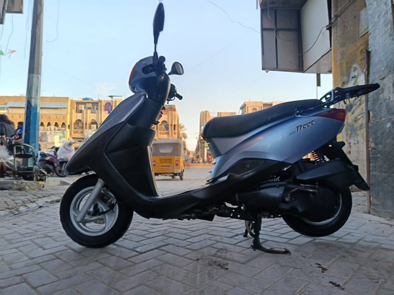 السلام عليكم
دراجة اكزز الياباني جديدة لوك
سرعة 140+ نوزل + خطين + اسلف اصلي
ستاند حساس كهرباي+ وراقها ابسمي 
كفراتها اصلية+محركها مكفول كفاله عامه 
الشراي يتصل ***********
شرط جيب فيتر وتعال فحص براحتك
