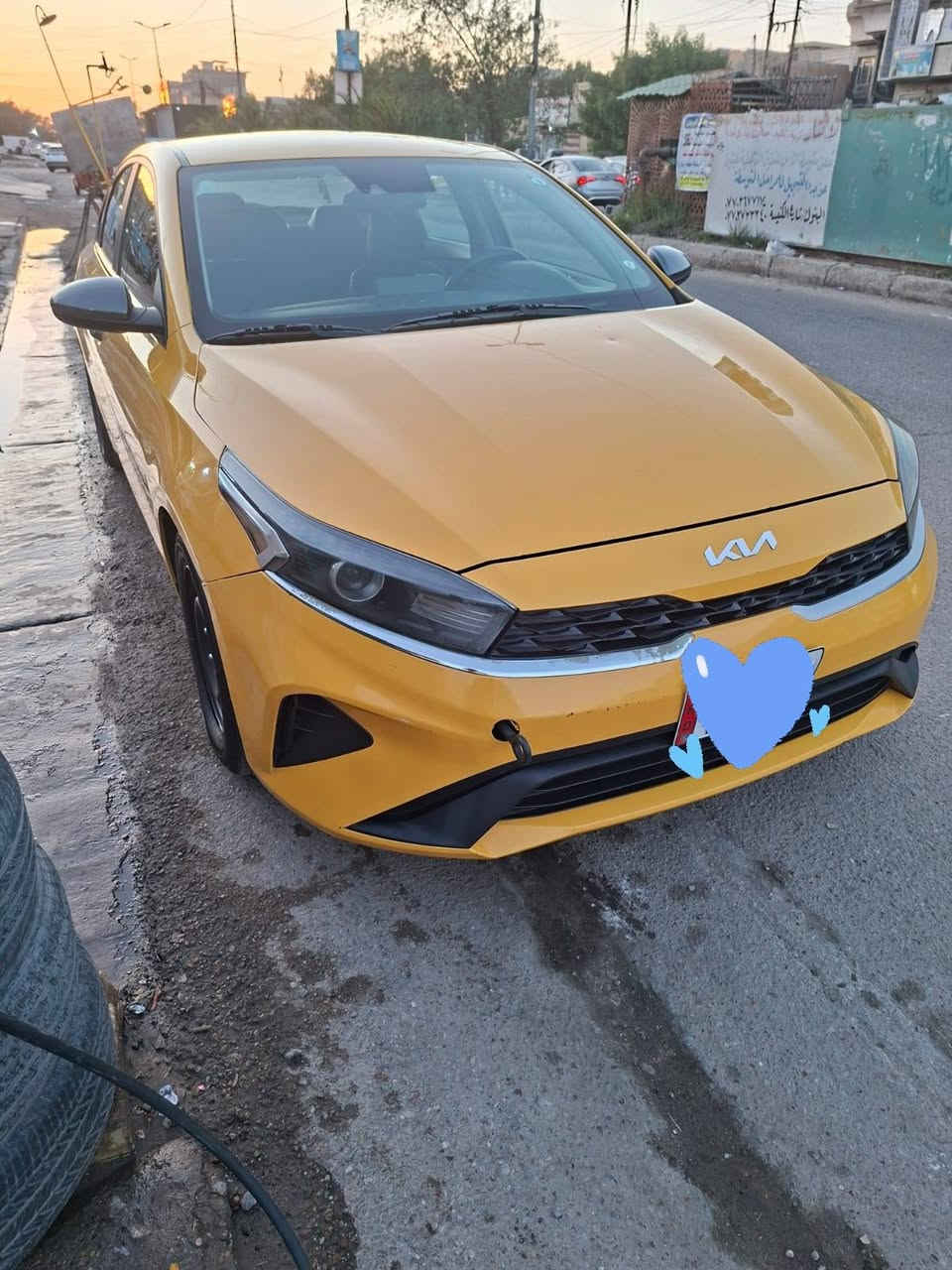 السلام عليكم فورتي 23 وارد امريكي حادثه موظح بلمنشور مبدل بيه جاملغ وبنيد موظح بسونار ماشيه 54 منظومة غاز سيارة خير من لله مكاني بغداد الشعب او عويريج السعر 150$ وبيه مجال *********** رقم بغداد
