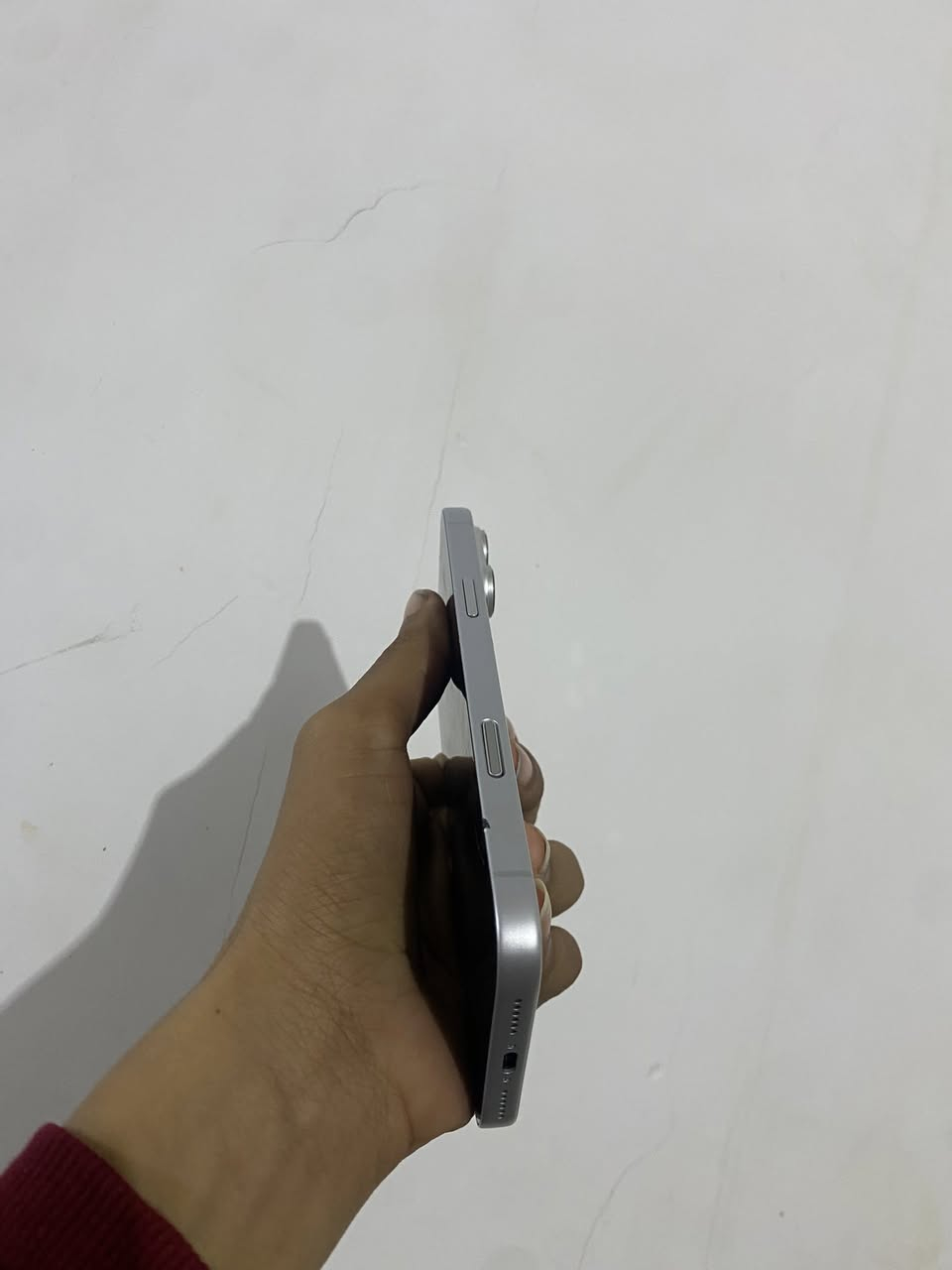 سلام عليكم.
ايفون 17برو ماكس أمارتي شرط طبق الأصل. 
ذاكرته واحد تيرا. 
بطاريته 100. 
دبل خط. 
كاميراته حلوه وكله شغال. 
سعره 125الف فقط. 
م سامراء 
***********
