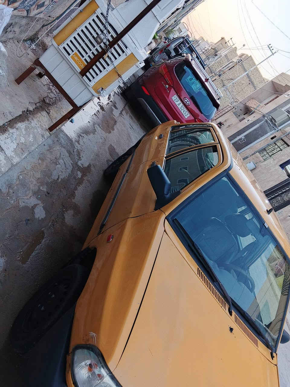 السلام عليكم عندي سابه 2012تخم تاير كير ومكينه جديد 
سنويه 27,
***********
