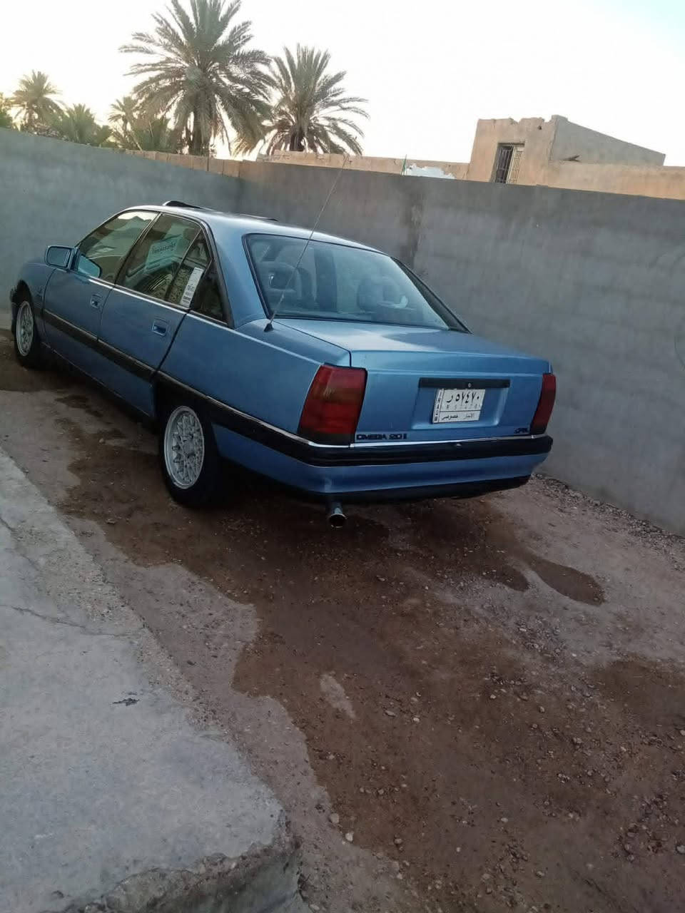 السلام عليكم
للبيع او مراوس اوبل اوميكا 1993
كير ومحرك مكفول
جام كهربائي مابيها نقص
السعر ٣٣ للأستفسار ***********
