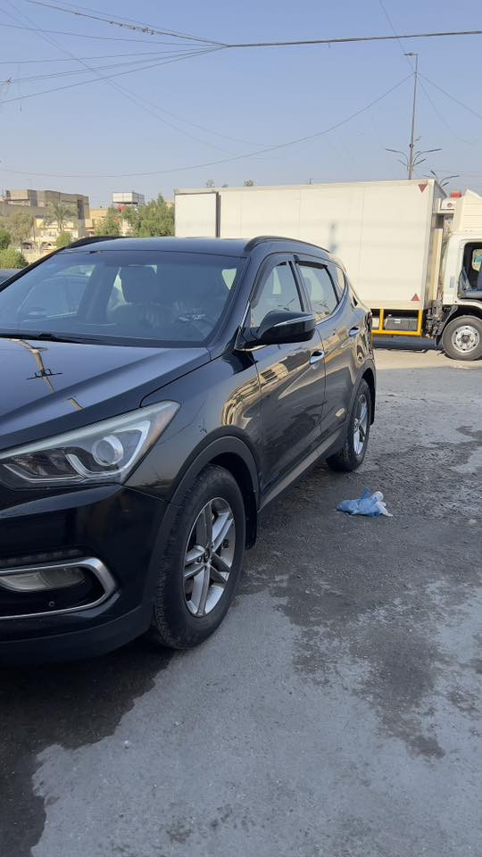 السلام عليكم
سيارة سنتافي للبيع

وارد امريكي 

موديل 2018

محرك   2500

4   سلندر

5   راكب

اللون اسود

اضواء ترحيب

بصمة تشغيل

بصمة ابواب

حساسات امامية

حساسات خلفية

اضواء ترحيب

كامرة 

ثلاث انظمة قيادة 

(  عادي  — ايكو —  سبورت )

مثبت السرعة

كشنات تدفئة

كشن السائق كهرباء

بلوتوث

AUX

اشارت بالمري

تحكم استيرن

مثبت السرعة

الصندوق بصمة

الارضية دوشمة جلد درجة اولى

الكراسي دوشمة جلد درجة اولى

منفذ شحن موبايل امامي عدد  2

منفذ شحن موبايل خلفي

منفذ شحن  USP

قطعتين تبريد امامي و خلفي

تبريد السيارة  ثلج ❄️ 

تدفئة السيارة درجة اولى

السيارة ماشية  71  الف ميل

السعر   165  ورقة

الضرر موضح بالصور

الاتصال على الرقم 

***********
