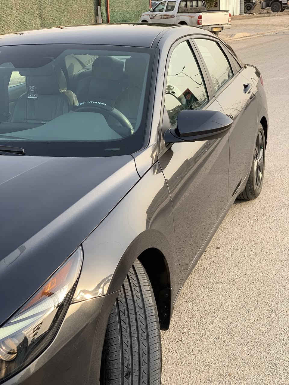 السلام عليكم النترا 2022 امريكي للبيع
حادث بنيد فقــط رقم بغداد
المواصفات
  / بصمة تشغيل/ بصمة ابواب
تشغيل عن بعد/ رادار امامي جانبي خلفي
نضام قيادة ذاتية
نضام توقف ذاتي
تبريد شاشه منفصل/ شاشة عطلات 
صندوق ينفتح عند الاقتراب/ نقطة عمياء 
تحديد مسار/ تحكم استيرن فول 
شاشه+ كامره دواره  مانع انزلاق 
لد نهاري/ ويل كب اسود/ اكروز سرعه 
ثلاثه انظمه قياده/ محرك 2000 دوش
السيارة بيهه منضومة غاز وادير بانزين محسن فقط على ايدي 
  يعني جديدة بمعنا الكلمة 
السعر150 $
رقم ***********
