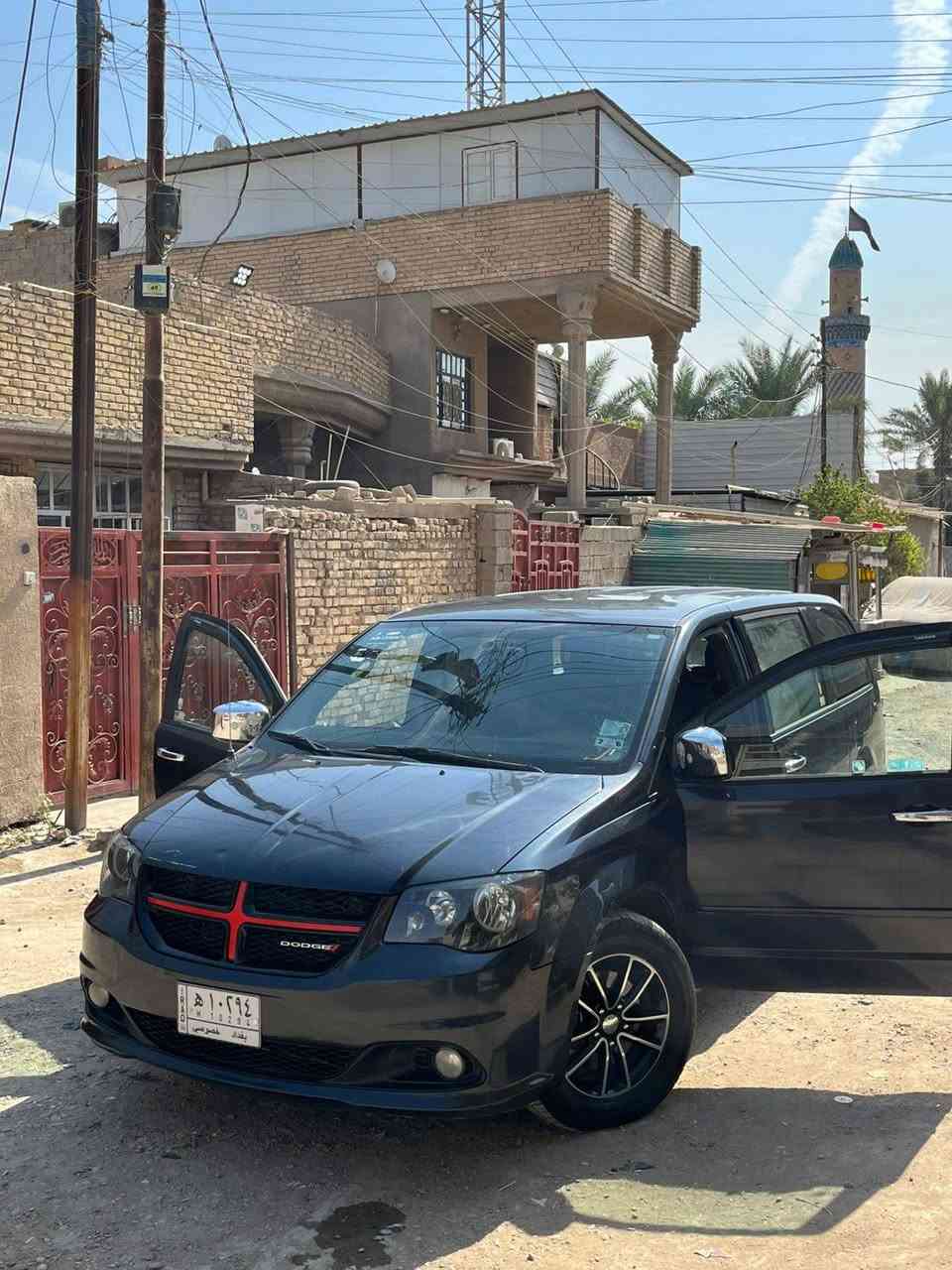 السلام عليكم
دوج كرفان موديل 2014 للبيع رقم بغداد انكليزي تحويل مباشر 
وارد امريكي بيه ضربه بالجاملغ الأيمن الخلفي الباقي مكفوله 
تبريد تدفئه اتلث قطع تخم تاير جديد 
تحكم البيبان كهربائي
الواقع احله من الصوره 
العنوان بغداد 
السعر 145وبيها مجال


**إذا كنت صاحب هذا الإعلان وتريد حذفه لأي سبب، رجاءا أرسل رسالة إلى الدعم الفني**