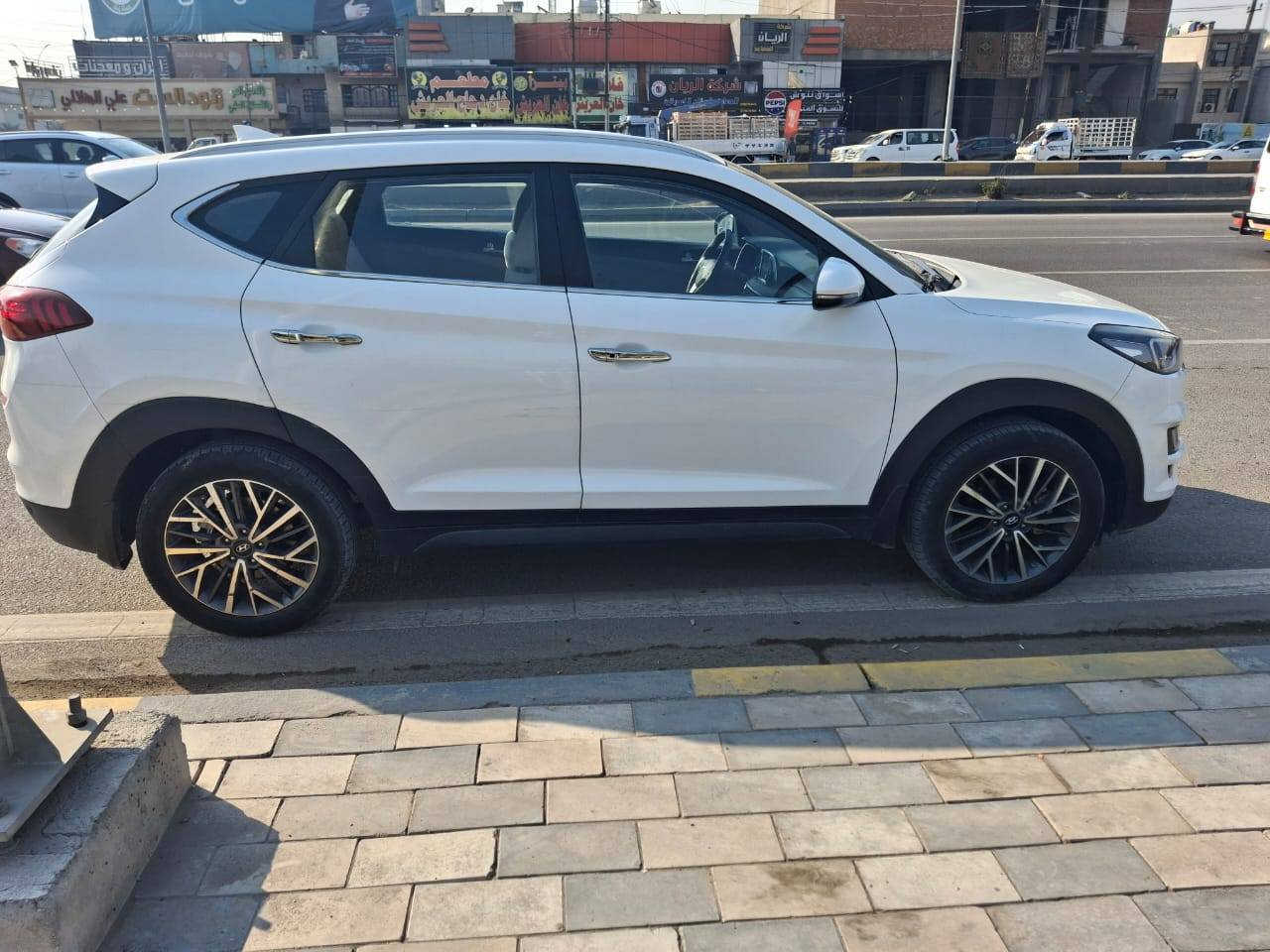 السلام عليكم ..

♦️توسان 2020 خليجي

⭕️المواصفات:
•جلد
•دبل كشن كهرباء
•شاشه جبيرة
• رقم بغداد
• بأسمي تحويل ثاني يوم
•ماشيه 53 الف كيلو متر حقيقي
•بيها تبديل بنيد بلادي
•السعر 195 دولار وبيها مجال

•للإستفسار الاتصال 
***********

•العنوان📍بغداد - الدورة - قرب مجسرات مفرك الدورة
