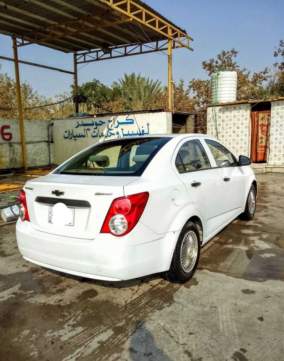 السلام عليكم شوفرليت سونك خليجي رقم دولي سنويه وهزه جديد السياره جديده احلئ من الصور كير ومكينة كورلا.. بسمي   اوتماتيك السياره تقفيل مركزي بصمه جنطه.. الشراي يتصل ***********
