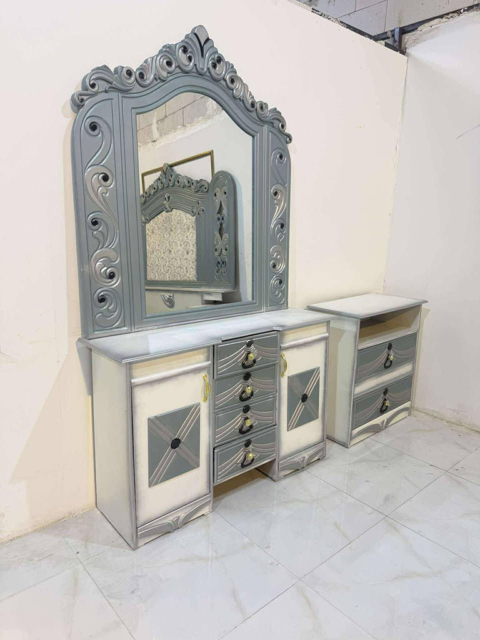 جمال غرفه 📢 
غرفه صاج صبغ حراري 
السعر ٨٥٠ 
شد نقل داخل بغداد مجاني 
نضافه ٩٠
٨ قطع


**إذا كنت صاحب هذا الإعلان وتريد حذفه لأي سبب، رجاءا أرسل رسالة إلى الدعم الفني**