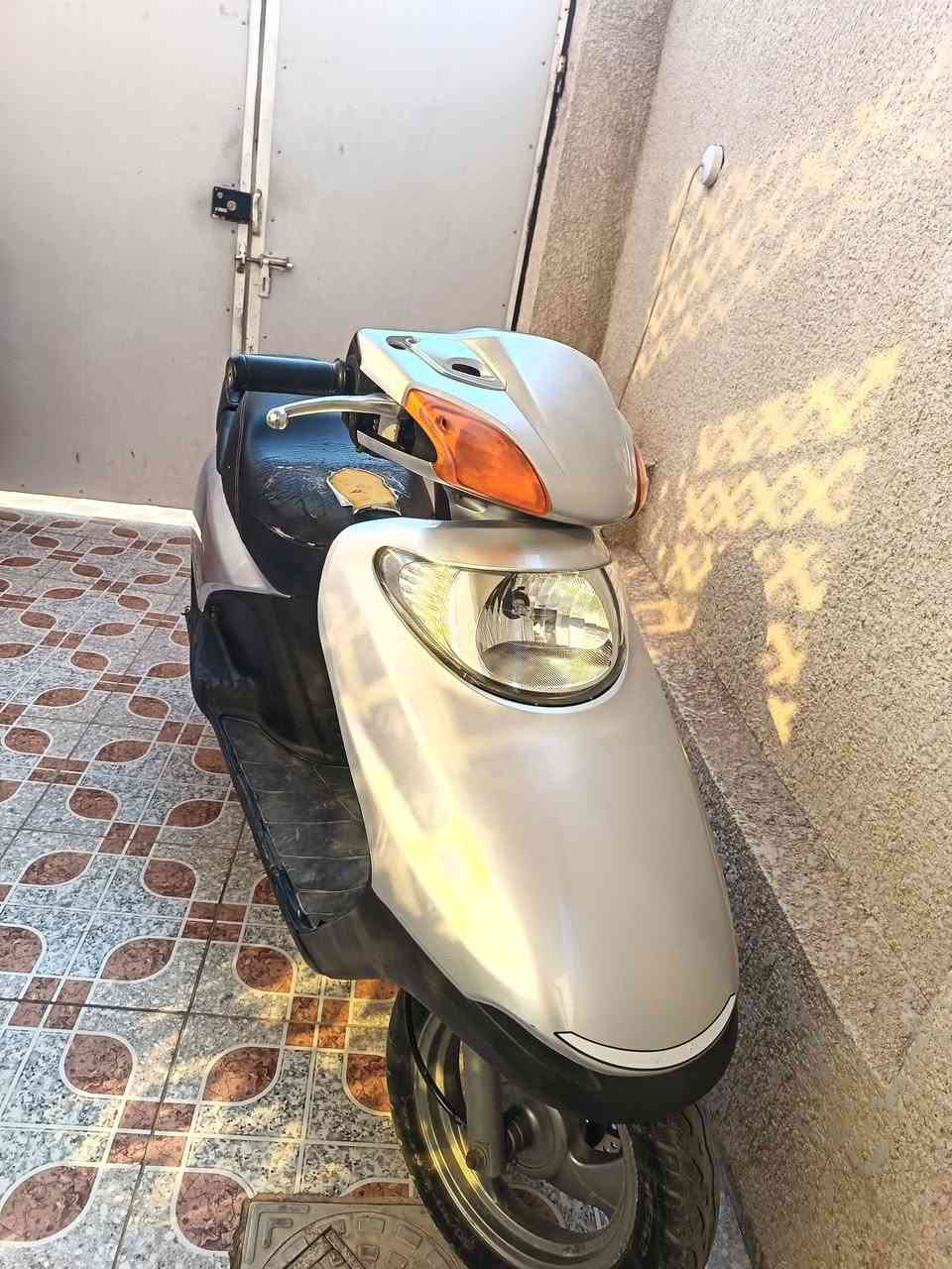 السلام عليكم سبيسي للبيع دراجه نضيفه مكفوله ماعدا كفرهه تجاري اتصال *********** كوت حي الجامعه
