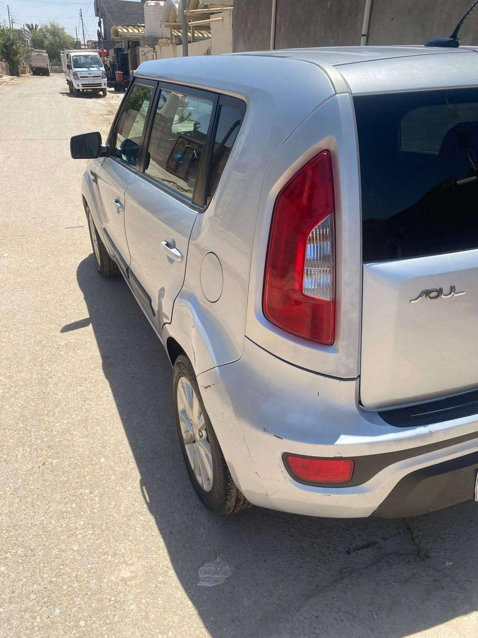 السلام عليكم(مكلف بالنشر )
كيا صول ٢٠١٣ وارد أمريكي محرك ١٦٠٠ Gdì حادثها جاملغ أمامي عكس السائق فقط بدون داخل 
السيارة جاهزة من كلشي كير محرك حدادية تبريد السعر المطلوب بيها ٨٥ وبيها مجال مكانها بغداد 
للإستفسار *********** أبو سجاد (رقم صاحبها) Gaiam Jasam Aldalfe
