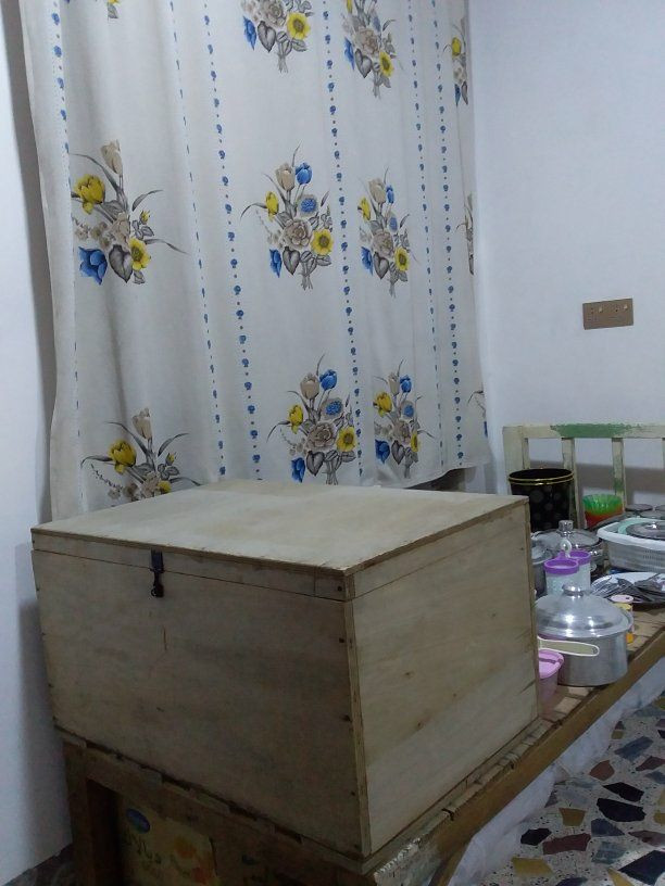 للبيع للاستفسار على ***********
تيفال باب اول اصلي مايلزق بي اكل شرط اذا يلزك رجعوها ودللي
حصيره ٣في٤     ١٥
محفورة ٣في٤      ٩٠
صندوق خشب حجم كبير   ٣٠
صندوق حديد  حجم كبير    ٣٠
مكتبة كتب او بلول يصلح  ٣٠
ميز حديد   ٥
ميز بي دولاب مال مطبخ او محل  ٤٠
سيت تيفال احمر   ٢٥
