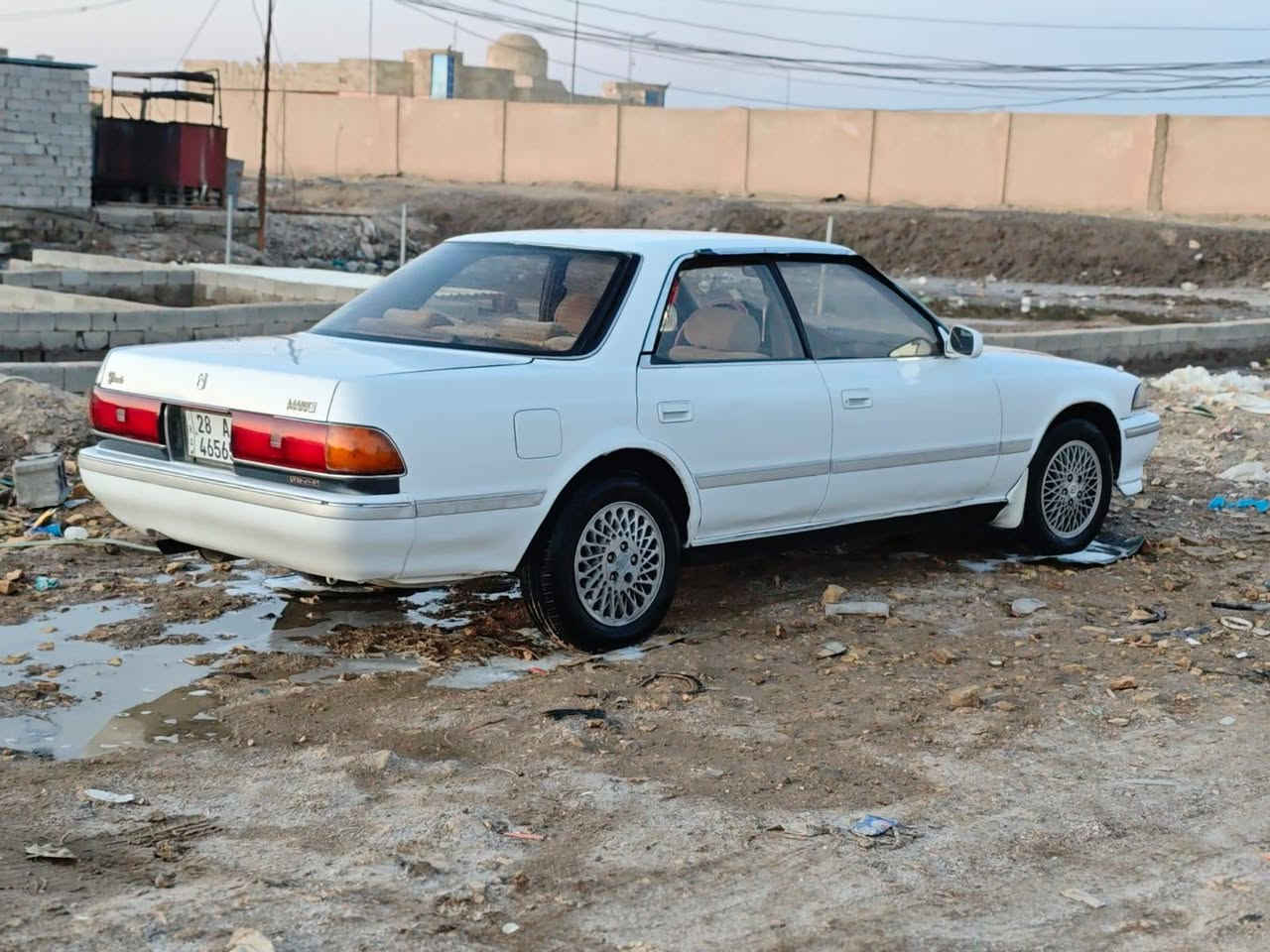 السلام عليكم 
السعر ((45))وبيها مجال للشراي 
***********
سياره مارك مسطر مكينه وكير ونجي حداديه نضيفه الرقم نجف نگليزي السنويه مجدده لغايه 2030 مكفوله من  الكص والنقل الجثه والعيب الشرعي وكافة الاصوليات تحويل مباشر للاستفسار الاتصال على الرقم التالي
