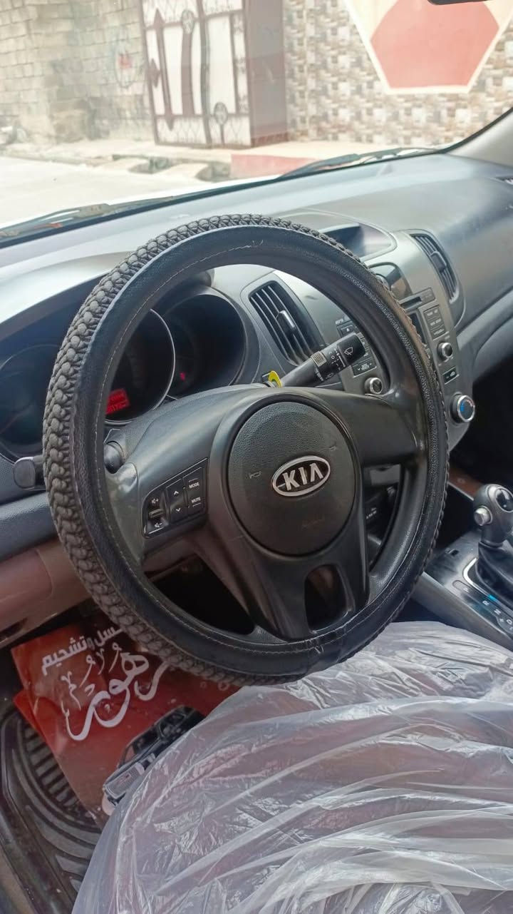 سيراتو 2011 رقم دولي اربيل شرط التحويل كير ومحرك ساعة بيها ٣ قطع من الخلف السعر 92 
*********** موصل حي الميثاق
