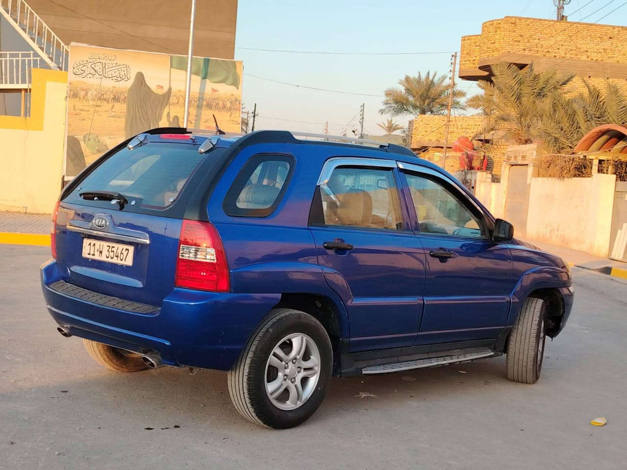 السلام عليكم  للبيع 
سبورتج  2008 خليجيه مكينتها 2000  تبريد تدفئه كله شغال شاشه كبيره وكامره تخم تاير جديد وباتري جديد رقم  بغداد دولي بأسمي مكفوله من الضربه والصبغ بيها بارد كد خمس اصابع باب الصدر وعوجه زغيره بحافه البنيد ومخليها ممصلحها وموضحات بلسونار والصور والسونار مرفق ماشيه ٢٠٠ كيلو متر 
السياره  ممتعوبه  هزه وسنويه جديده
السعر 120
عنوان الديوانية حولي الخصيمه حجي هندي 
***********
*********** ديوانية, القادسية
