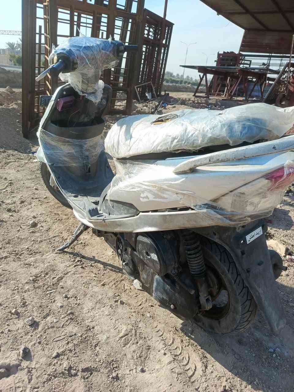 دراجه ماكس منغولي كامله من كلشي فقط هندر. يرادله السعر 325 وبي مجال مكانه النساف البعلوان استفسار اتصل عل رقم.. 
***********
