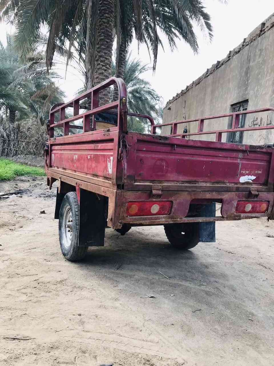 السلام عليكم للبيع ستوته دايوان موديل 2016 محرك جمره 23 مفتوح اوراق اصولي ومكاتبه بسمي مكاني كربلاء عون ع السعر 800 الف الاستفسار ***********
