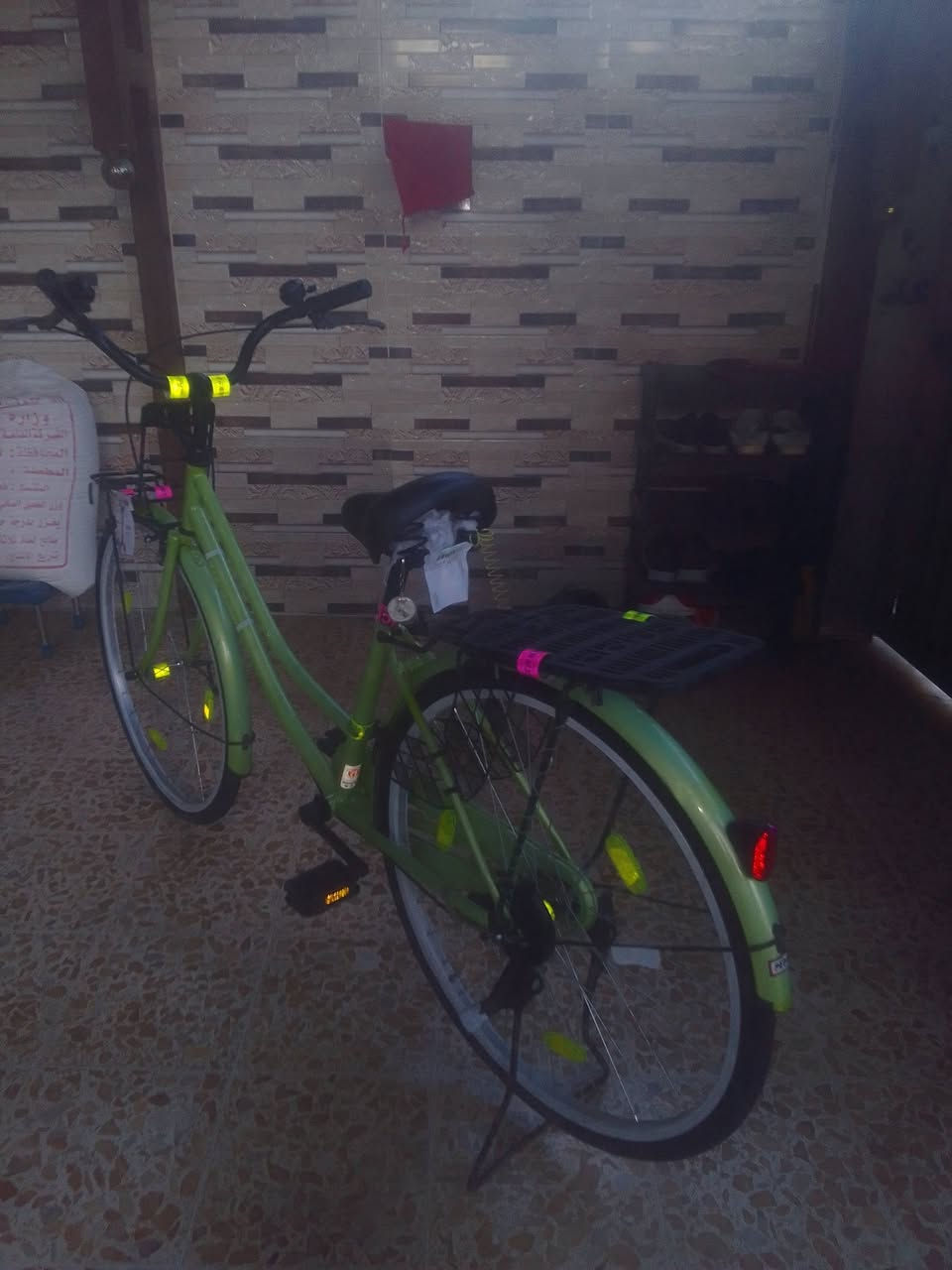 السلام عليكم .بايسكل جديد طك موديل 2020.اصلي مالت شحن . رقم المبايل ***********...السعر 115وابي مجال.العنوان.. موصل حي القاهره حجم 26
