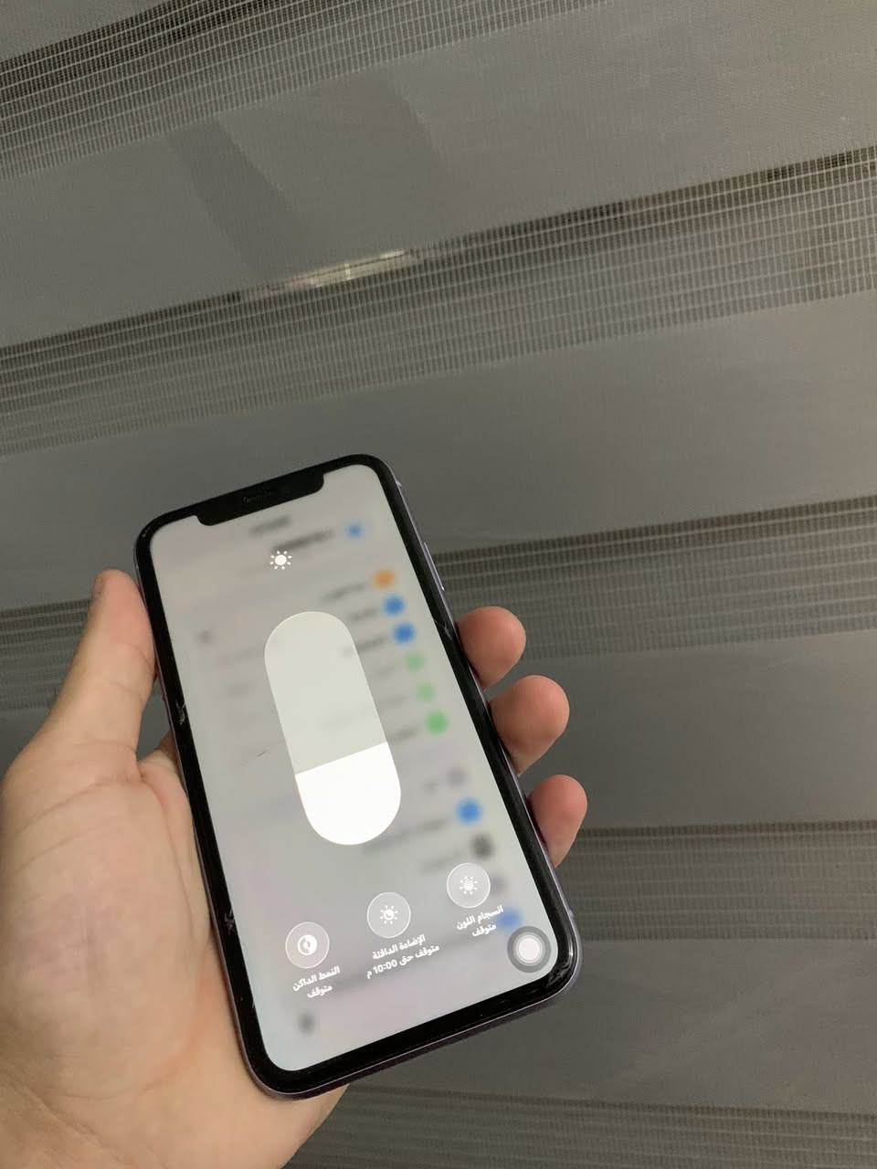 للبيع IPhone 11 عادي 
جهاز مستعمل قليل بطاريه بلاديه شاشه بلاديه 
السعر 350 وبي مجال رقمي ***********
