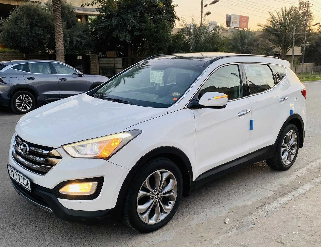 السلام عليكم
سنتافيا 2013 خليجي كفاله عامه للأخير فووووول مواصفات 

رقم دولي الجديد هزه وسنويه جديده فقط نقل ملكيه 

(صدر امامي خلفي جديد) 

منظومة تبريد جديده 

ادامه كامله بلكات نوزلات قاعدة فيتبم اصلي 

(السيارة جديدة كلش وعلى وضع الشركة ) 

المواصفات 

ماشيه 132 km

مكينه 6 سلندر 3300

بانوراما قطعتين 

داخل لونين قرميدي واسود بلادي 

بصمه تشغيل عدد 2 

بصمات أبواب 3 

إشارة ترحيب 

ويل كب كروم 

إشارة ترحيب باليدات عند الاقتراب 

كشن كهرباء 

حساسات خلفيه 

كامره خلفيه 

شاشة لمس 

أنظمة قيادة 

كروز سرعة 

نظام ايكو الاقتصادي 

3 قطع تبريد 

7 راكب 

تبريد بيانوا 

منظومة زنون 

السعر 170 $ وبيها مجال قليل كلش 

السياره بغداد العامريه 

*********** اتصال 

*********** واتس
