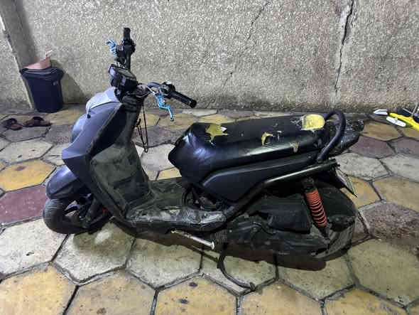 لسلام عليكم سكنس جبلي محرك ممفتوح بلادي بيه كلج رياضي السعر850 لامين الثانيه  رقمي‭0776 529 0899‬
