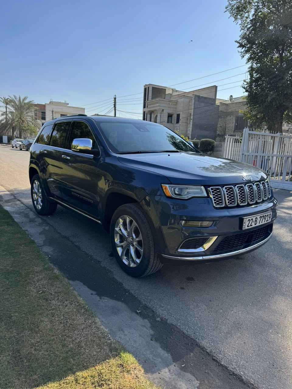 جيب كراند شيروكي سومت 2020 امريكي
جيب سومت 2020 اعلى فئه بالجيب فووول فول مواصفات 1/1 جكات ورادار لون بحري مميز داخل جلد عسلي
السيارة مال بيت كلش نضيفة كير ومكينة مكفولة حادثها خلفي جدا بسيط طخة بالجاملغ الخلفي وشوي من الجنطة
السياره مظللة تضليل رسمي بالسنوية 80‎%‎ ومدفوعة الرسوم الى 2027 ويجدد كل سنة اذا اتريد
رقم اربيل سنوية باسمي تحويل مباشر وهزة جديدة وفحص متانة جديد يعني السيارة كاملة ومابيها اي نقص وبالتحويل متحتاجها باربيل تجي بس تبصم

السعر 275 $ وبي مجال بسيط

مكان السيارة بغداد حي الجامعة
*********** غيث الكبيسي
