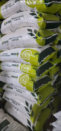 يتوفر لدي سماد بارنو 07827903637