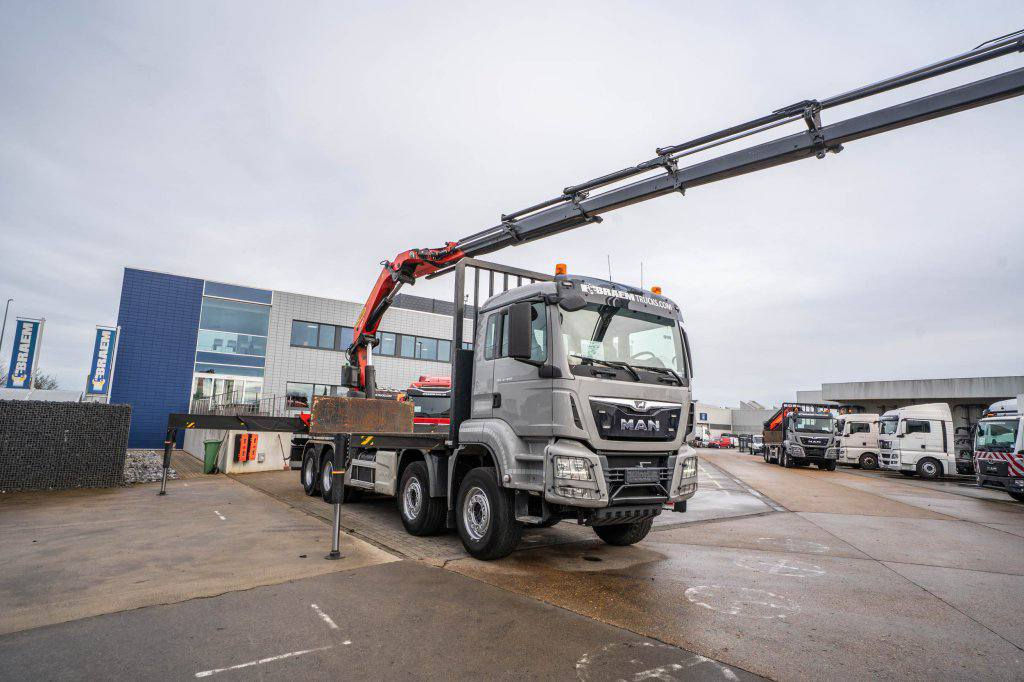 MAN TGS 41.460
سنة الصنع 2019
عداد 143,000 كم 
ناقل حركة أوتوماتيكي 
عدد الاسطوانات 6 
عدد المحاور 4
نظام المحور 4×8
رافعة pk53002 
6 سلايت
قدرة الرفع 15.4 طن
السعر 550 ورقة
شامل كمرك ونقل


**إذا كنت صاحب هذا الإعلان وتريد حذفه لأي سبب، رجاءا أرسل رسالة إلى الدعم الفني**