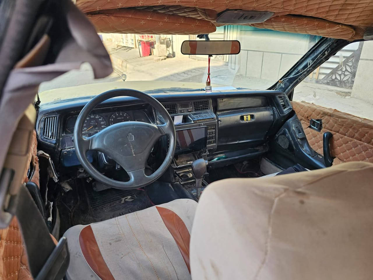 تيوتا كراون للبيع
بصره اجره السنويه صار سنه منتهيه راعيه بالبصره موجود السياره بيه ضربات سعرهه 30 ورقه وبيه مجال قليل للإستفسار ***********
