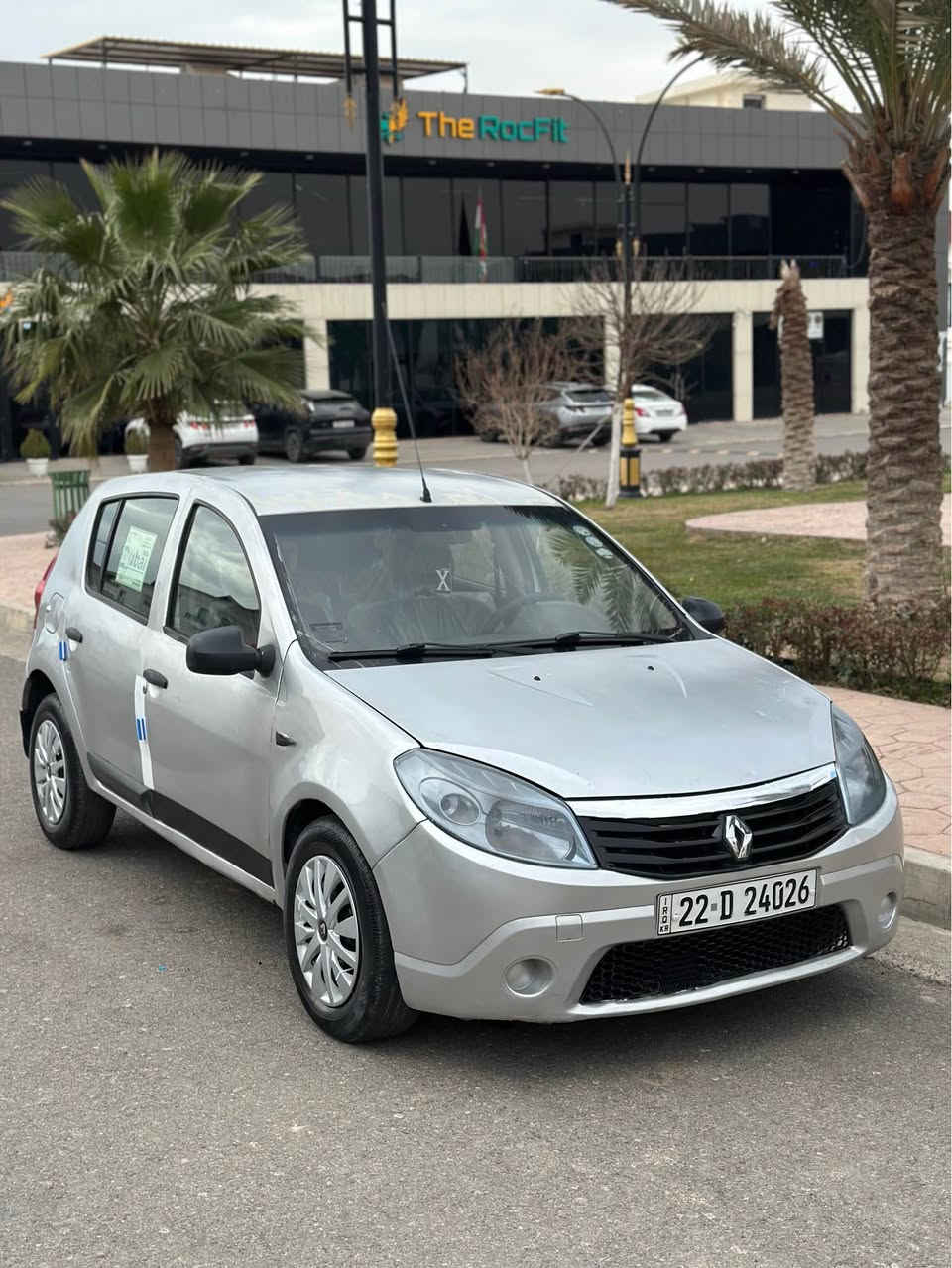 سعری ٤٣ وەرەقە 
٢٧٠هەزار خرامەی لەسەرە دەیدەمەوە

ژ.م/ *********** /وەتسئەپی لەسەرە 

رینۆ ساندیرو مۆدیل٢٠١٠ (تۆماتیک-تەبرید)

٤پارچەی بۆیاخە بێ ناوگرتن 

گێر و مەکینە بەشەرت 

رەقەم و سەنەوی تازەیە

سعری ٤٣وەرەقە 
ژ.م/ *********** /وەتسئەپی لەسەرە أربيل, العراق
