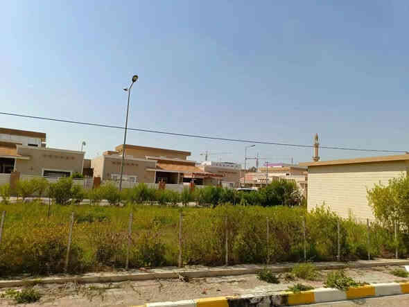 #للبيع أو #للمراوس بدار أو قطعة أرض طابو صرف

#دار للبيع حديث في مجمع كروب ستي السكني طريق بغداد راس دوميز خلف مطعم صمد 

#المساحة. 200 م واجهة 10 م مربع  

#الموقع . مجمع كروب ستي السكني طريق بغداد 

#الموقع . طريق بغداد راس دوميز خلف مطعم صمد 

#المجمع مقابل حديقة شارع عريض مجمع هادئ جدا سكني بامتياز للباحث عن الراحة والهدوء 

#طابق واحد يحتوي على غرفتين نوم وهول واستقبال مطبخ صحيات كراج 

#السعر. يرجى الاتصال بنا على رقم المكتب أو مراسلة الصفحه الرئيسيه مكتب القضاة للعقارات ***********

#تواصل_مع_إدارة #مكتب_القضاة_للعقار 
#كركوك_حي_عدن_قرب_جامع_تحسين_صوراني_وبقرب #خدمات_باريس_للدهون_مقابل_سمايلاند_المائية

#للاتصال #والاستفسار .
***********📱
***********📱
