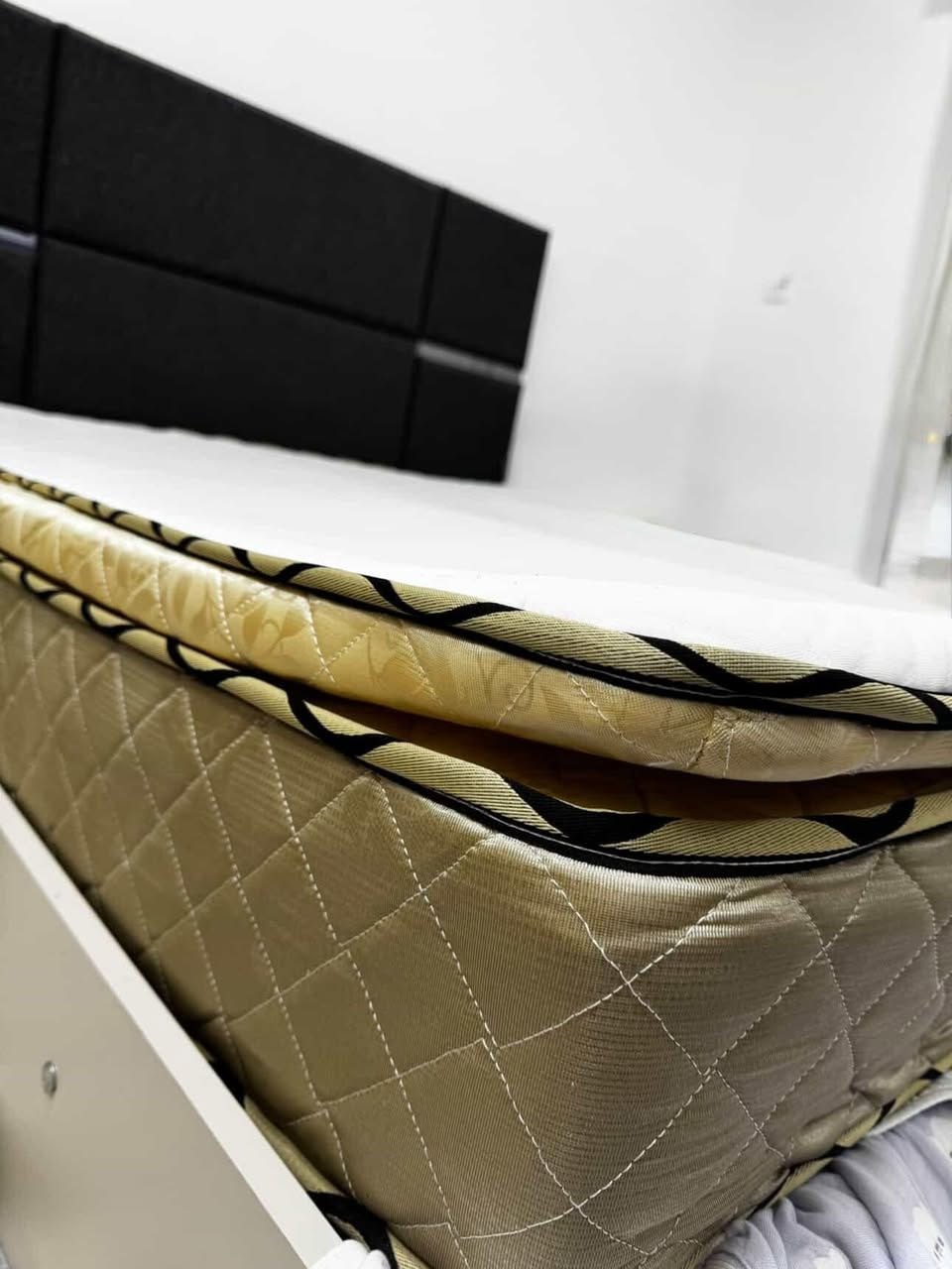 دوشك سيسم نفرين اسفنج ضغط العالي للبيع طبقتين قياس ١٨٠* ٢٠٠ بدون عيب السعر ١٢٥


**إذا كنت صاحب هذا الإعلان وتريد حذفه لأي سبب، رجاءا أرسل رسالة إلى الدعم الفني**