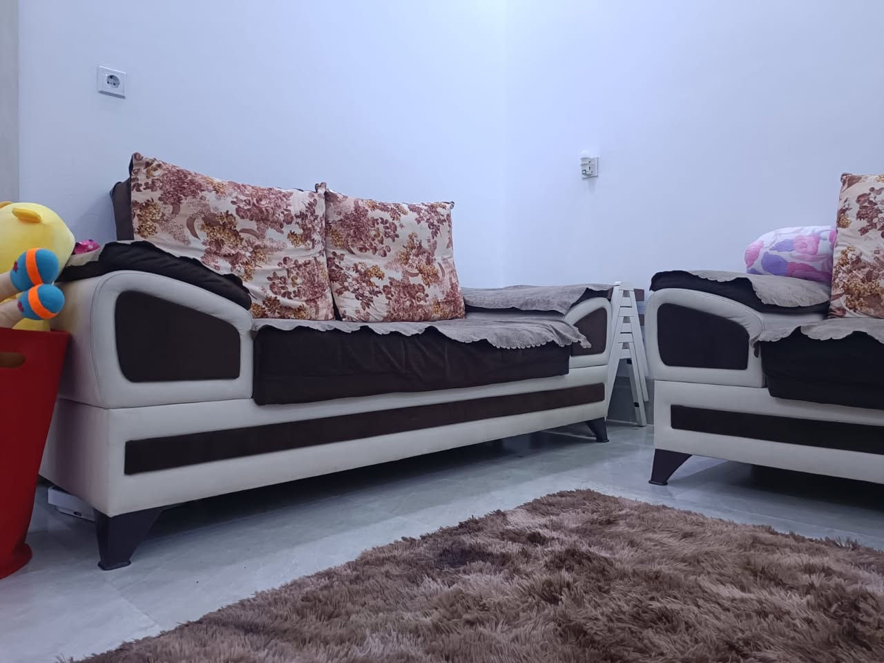 سلام عليكم للبيع قنفة سرير ومخزن بهذا شكل واضح نظيف حيل


**إذا كنت صاحب هذا الإعلان وتريد حذفه لأي سبب، رجاءا أرسل رسالة إلى الدعم الفني**