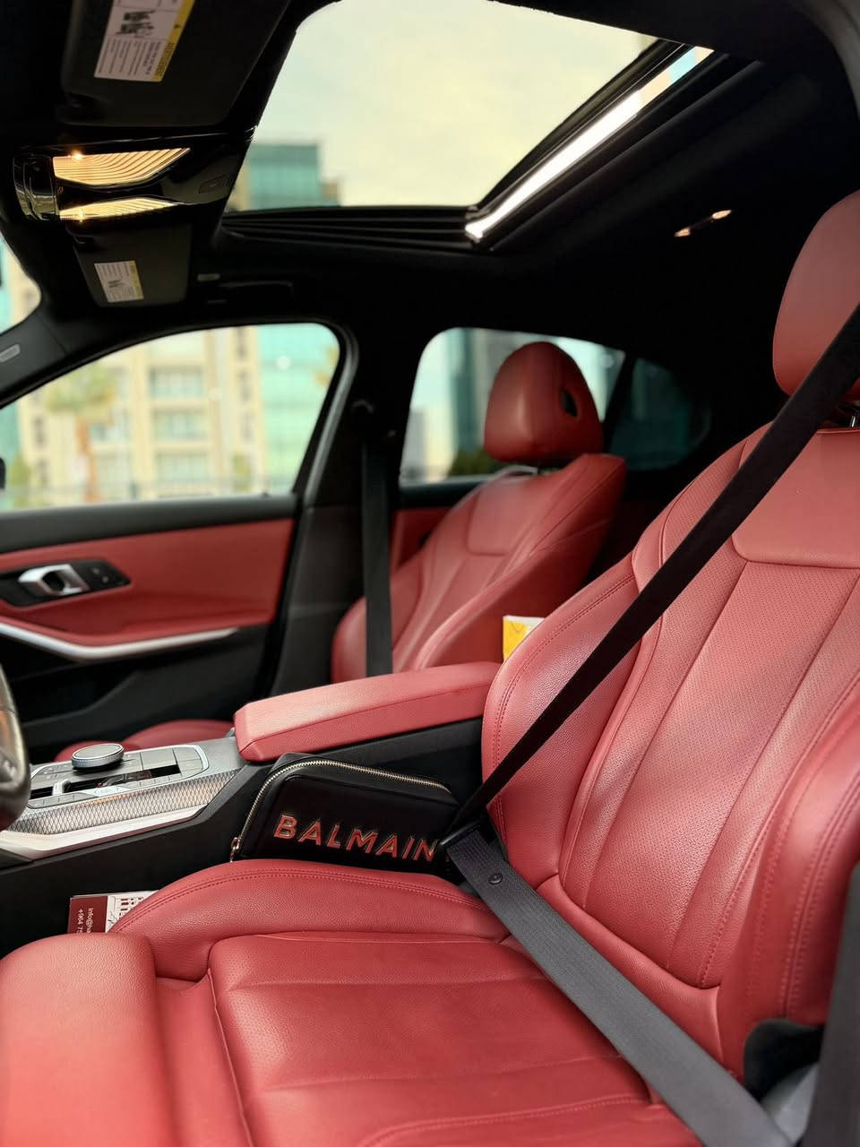 🚀🖤BMW 330i M PACKAGE
‎  موديل 2024  🔥
‎اللون اسود داخل احمر 🦅 
‎المحرك سلندر 4 توين تيربو 
9,000 ماشي 
‎✅فول مواصفات 
‎✅ بصمة وتشغيل عن بعد 
داتا شو ✅
‎✅مري كهرباء+ ترحيب
‎✅ كشنات جلد  احمر تدفئة + الامامي خزن ميموري 
‎✅ تبريد قطعتين 
‎✅ سلايد 
‎✅كروز سرعة مثبت + تحكم كامل استرين
‎✅رادر 
‎✅لايت زنون
‎✅ هند بريك بصمة 
‎✅جام AUTO
‎✅تحكم خلفي 
‎✅ لون الداخل اسود اضافة الى انارة LED 7 الوان
—سيارة دولار واحد متصرف عليها جاهزه ومكملة✅
رقم اربيل كامل  ✅
‎———————————————————————-
الاضافات :-
لحية امامية✅
جناح✅
داخل مطعم بالكاربون فايبر ✅

السيارة حادثها فقط دعامية امامية وشويه البنيد بدون دواخل ايرباك فقط ستيرن وراجع بلادي 
💸السعر:- (338  ورقة  وبيها مجال بسيط) 
 
للاستفسار مكان السياره اربيل 
***********☎️
