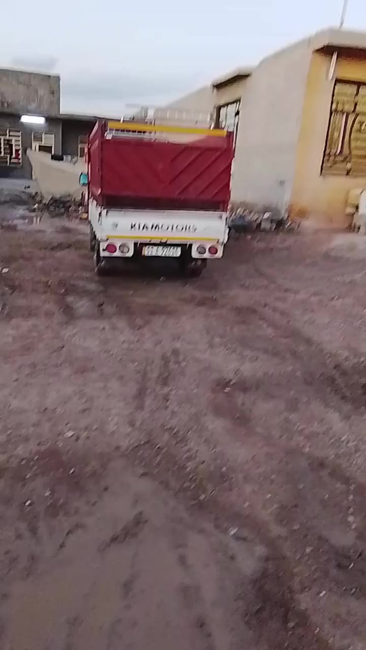 السلام عليكم سياره للبيع 2010 اطرمبه مسكر الرقم بغداد السعر 120وبيهى مجال الرقم ***********
