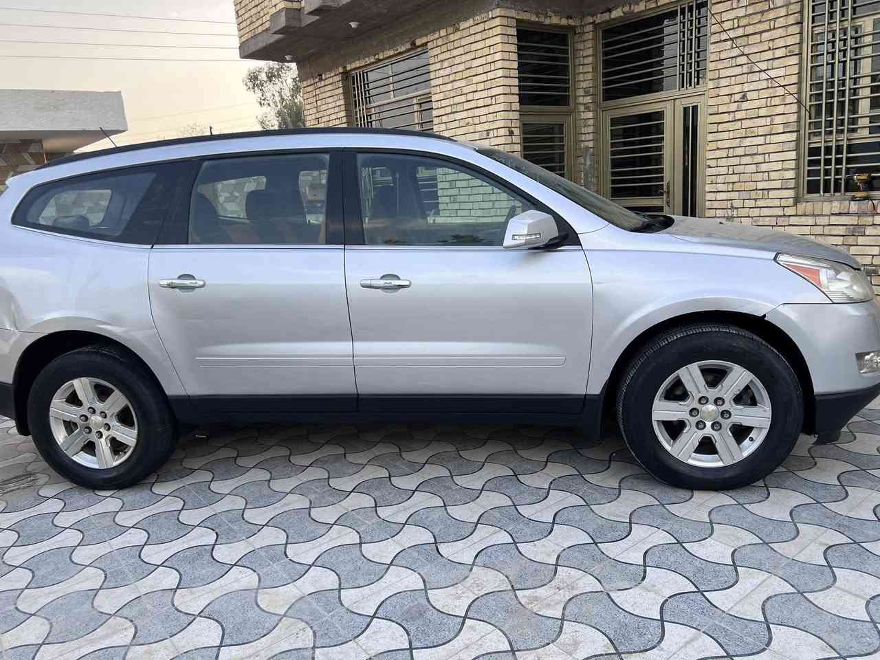 اللهم صلي على محمد وال محمد سلام عليكم شوفر ليت ترافرس مديل ٢٠١١ رقم بغداد مكينه كير جدد سياره جاهزه ضرر صبغ الجاملغ الامامي لسعر ٩٠وبيهه مجال قليل ***********
