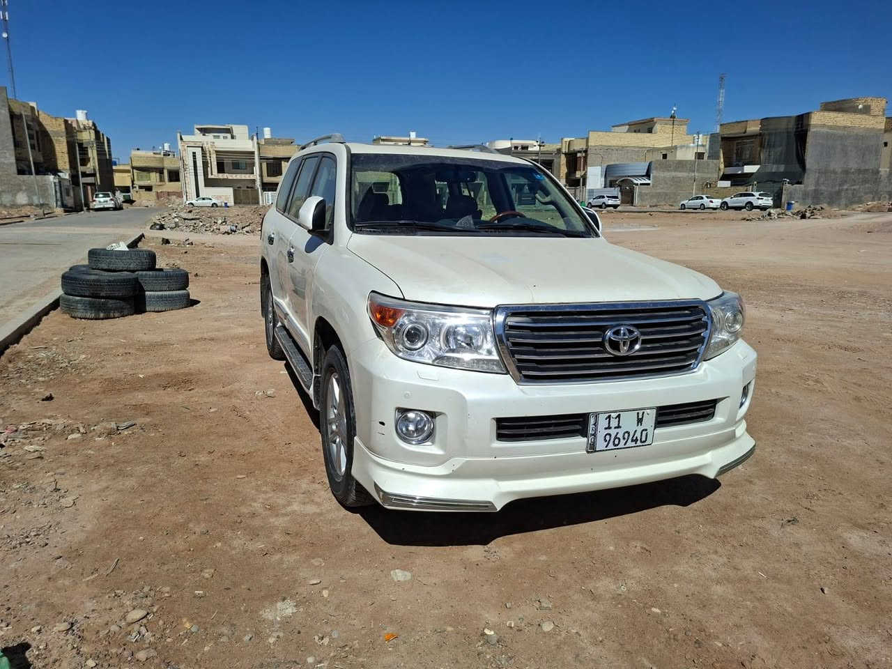 لاندكروز للبيع موديل ٢٠١٥ 
كلشي موثق بالسونار السيارة جاهزة 
ماشية ١٣٦ 
***********
السعر ٣٨٠
