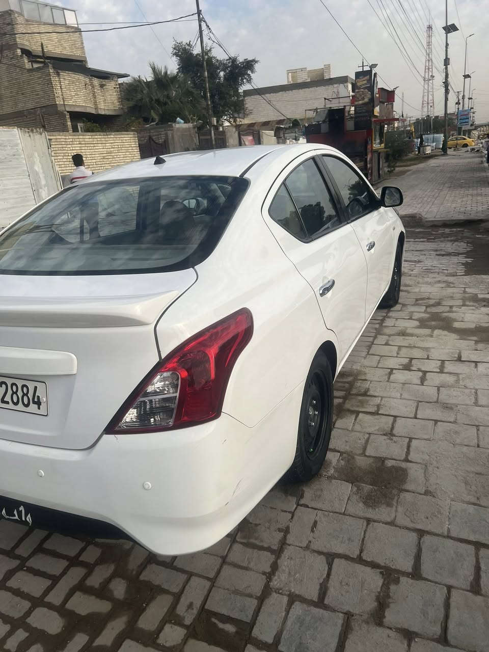 نيسان هندي 21سعر 99غير متواجد ع فيس واتساب ***********مكان بغداد
