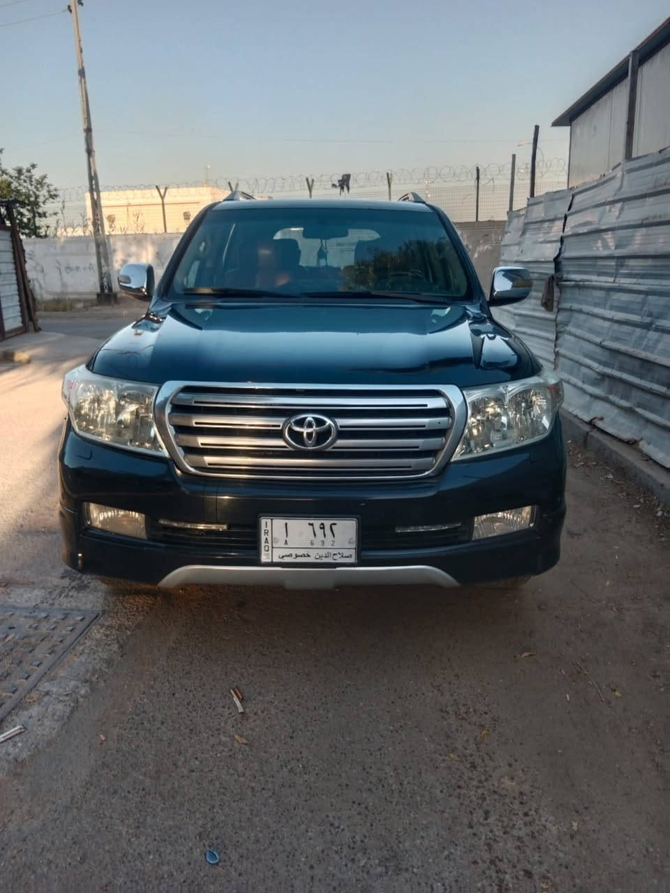 لاندكروز VXR . 4.7 / 2009  مواصفات لكزز  8 سلندر ك كفالة عامة من الضربة والصبغ كير ومحرك رقم مميز صلاح الدين السعر 290 (***********)
