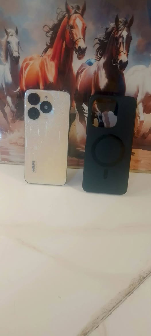 سلام عليكم جهاز itel a70
ذاكره 128
بطاريه 5000
النضافه 90بل 100
الجهاز بي بس هذا الفطر بل شاشه 
يدعم كلشي بوبجي بيس 
ويشغل بل بوبجي 30فريم
السعر 90وبي مجال 
عنواني ناصريه مركز 
رقم الهاتف واتساب ***********
