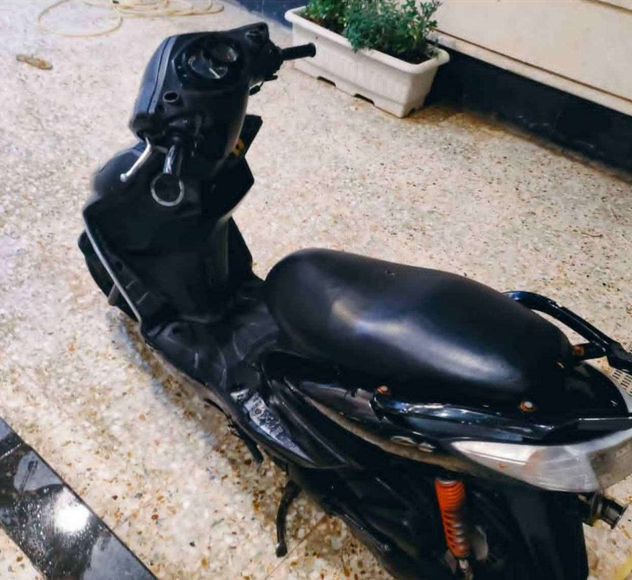 سلام عليكم سكنس فحل  مكينه 58ونص ناعمه 
دراجه خير من الله شلعه ومعدل دراجه نكره بي وقت مكاني بغداد رقم واتساب فقط *********** بغداد, العراق
